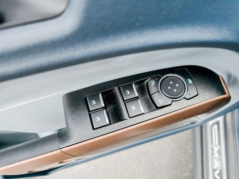 Used 2024 Ford Maverick Lariat w/ 4K Tow Package image 33