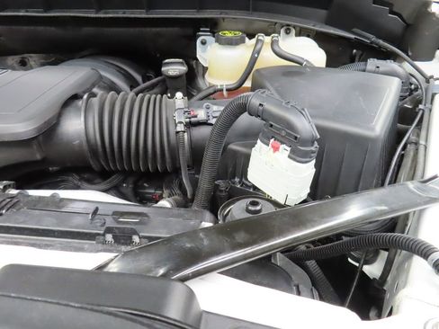 Used 2023 GMC Sierra 1500 AT4 w/ Technology Package AWD/4WD image 37