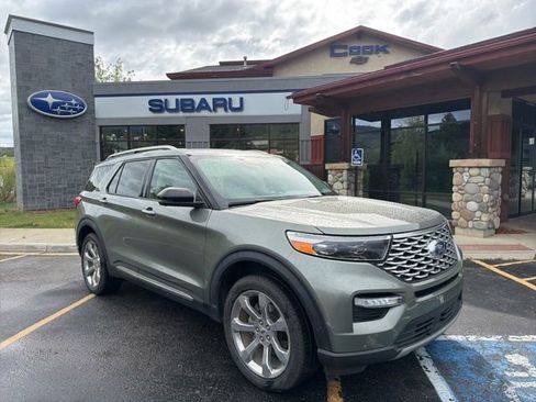 Used 2020 Ford Explorer Platinum w/ Premium Technology Package AWD/4WD image 4