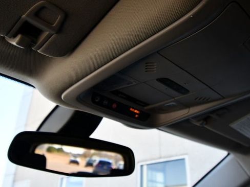 Used 2019 Chevrolet Equinox LT AWD/4WD image 28