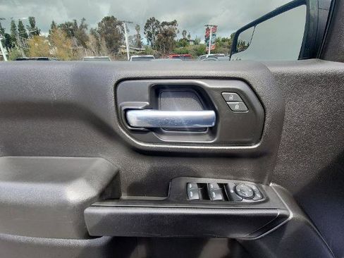 Used 2020 Chevrolet Silverado 1500 Custom Trail Boss w/ Custom Convenience Package image 21