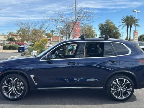 Used 2025 BMW X5 xDrive40i w/ Premium Package image 4
