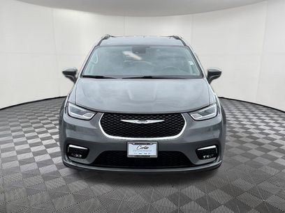 Used 2022 Chrysler Pacifica Touring-L