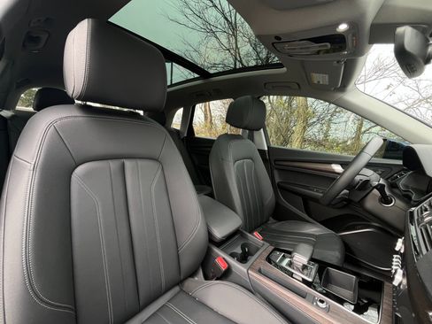 Used 2025 Audi Q5 2.0T Premium image 18