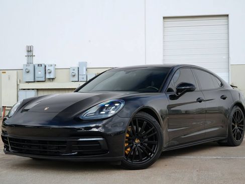 Used 2018 Porsche Panamera 4 AWD/4WD image 2