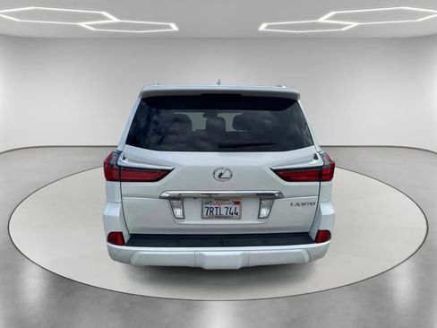 Used 2016 Lexus LX 570 4WD image 6