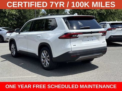 Used 2024 Toyota Grand Highlander AWD image 4