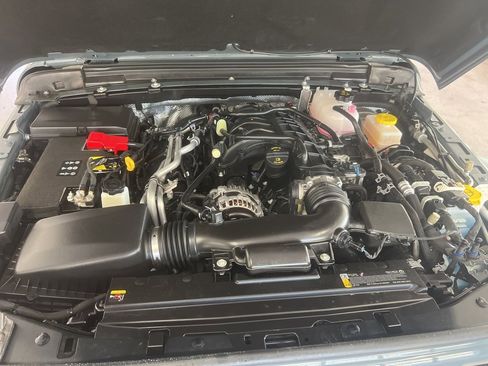 Certified 2025 Jeep Wrangler Sport S image 29