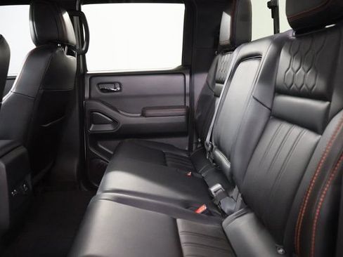 Used 2023 Nissan Frontier PRO-4X w/ Pro-4X Premium Package AWD/4WD image 33