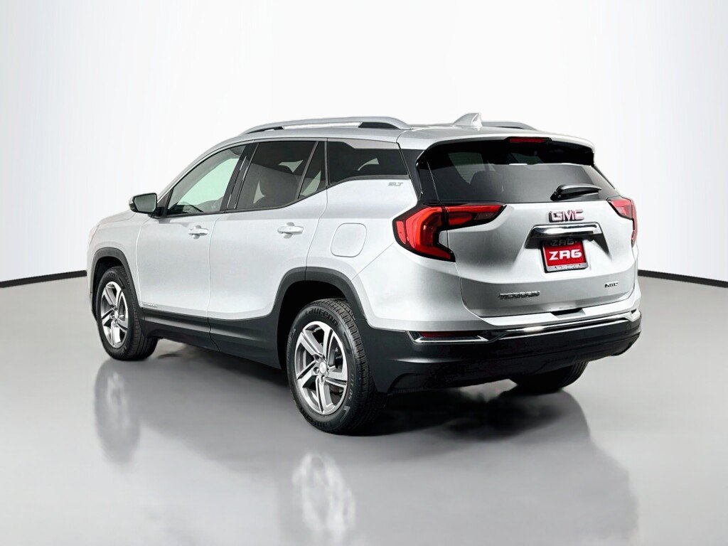 Used 2020 GMC Terrain SLT AWD/4WD image 3