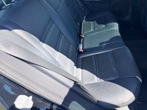 Used 2010 Mercedes-Benz E 63 AMG Sedan image 17