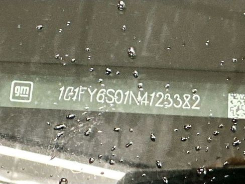 Used 2022 Chevrolet Bolt EUV LT w/ Convenience Package image 30