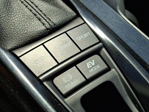 Certified 2025 Toyota Camry LE FWD image 28