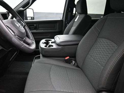 New 2026 RAM 2500 Tradesman AWD/4WD image 13