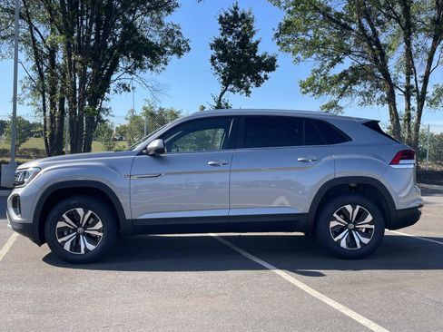 New 2026 Volkswagen Atlas Cross Sport SE FWD image 4