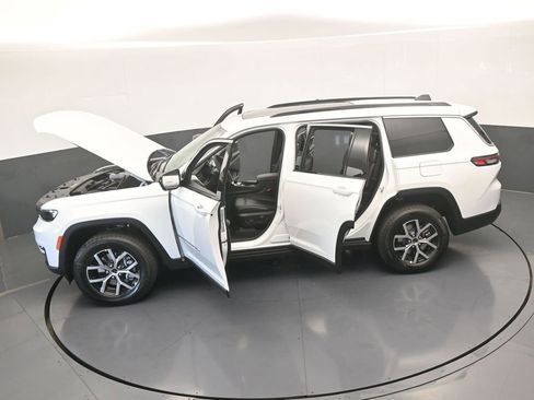 New 2025 Jeep Grand Cherokee L Limited image 65