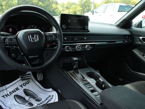 Used 2023 Honda Civic Sport image 19