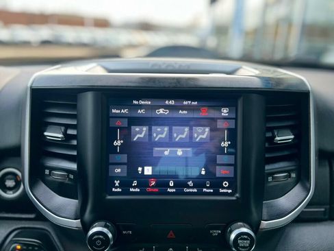 Used 2019 RAM 1500 Big Horn AWD/4WD image 24