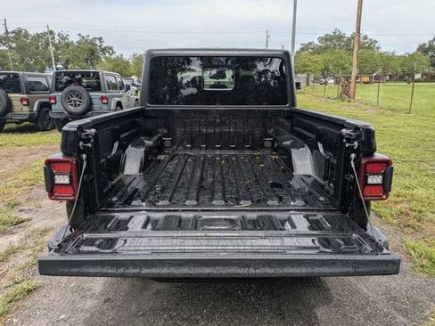 New 2026 Jeep Gladiator Sport AWD/4WD image 12