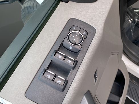 Used 2018 Ford F150 XLT w/ Equipment Group 301A Mid AWD/4WD image 20