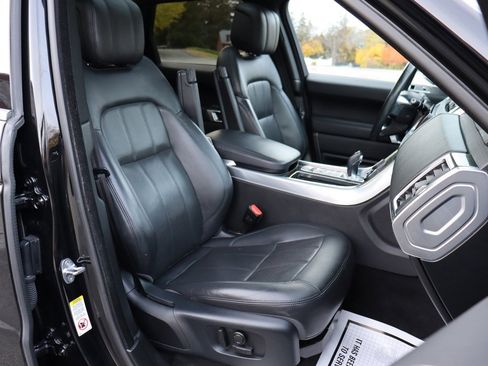 Used 2020 Land Rover Range Rover Sport HSE image 16