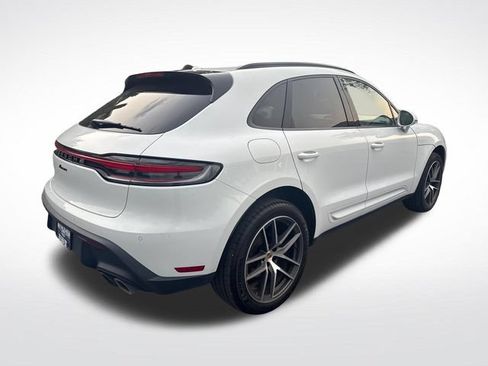 Used 2022 Porsche Macan AWD/4WD image 5