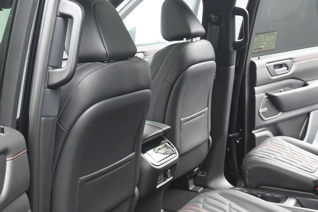 New 2026 Nissan Armada PRO-4X AWD/4WD image 20