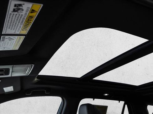 Used 2025 Honda Pilot Black Edition image 11