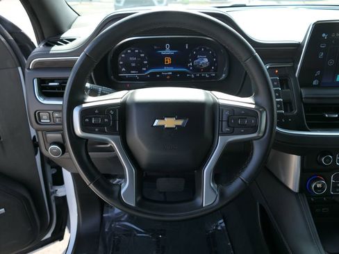 Used 2024 Chevrolet Suburban LT image 17
