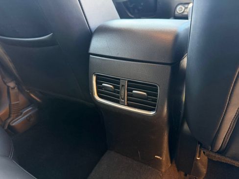 Used 2017 MAZDA CX-5 Touring w/ Preferred Equipment Package FWD image 14