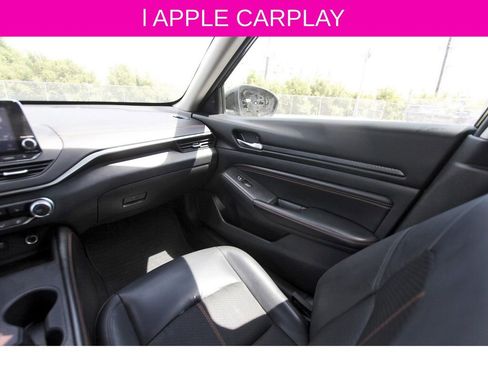 Used 2021 Nissan Altima 2.5 SR w/ SR Premium Package image 11