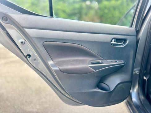 Used 2021 Nissan Versa SV image 11