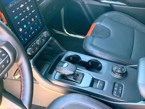 Used 2025 Ford Ranger Raptor AWD/4WD image 16