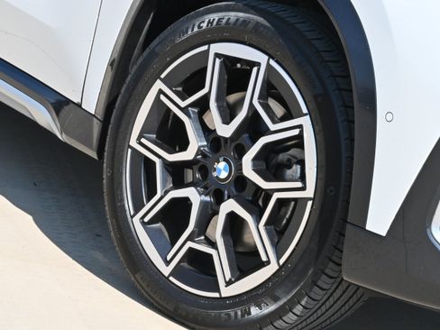 Used 2026 BMW X1 xDrive28i AWD/4WD image 10