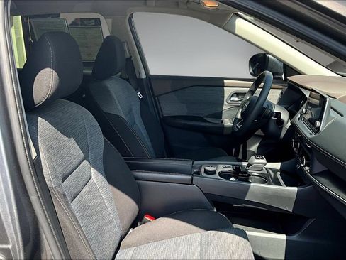 Certified 2023 Nissan Rogue SV AWD/4WD image 28
