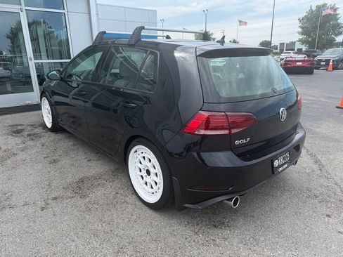 Used 2019 Volkswagen Golf S FWD image 4