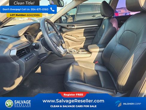 Used 2020 Nissan Altima 2.0 Platinum FWD image 9