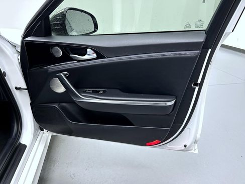 Used 2021 Kia Stinger GT-Line w/ Sun & Sound Package image 16