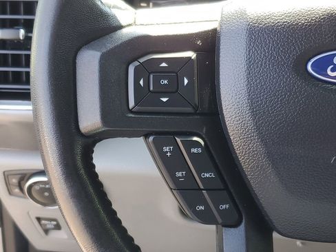 Used 2020 Ford F150 XLT w/ Equipment Group 302A Luxury AWD/4WD image 16