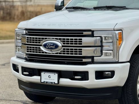 Used 2017 Ford F250 Platinum w/ Platinum Ultimate Package AWD/4WD image 17