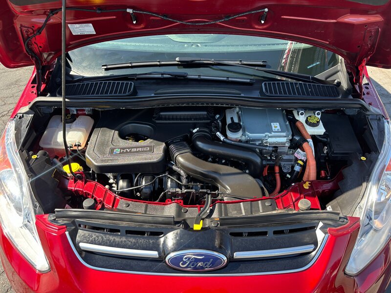 Used 2016 Ford C-MAX SEL w/ Equipment Group 302A FWD image 16