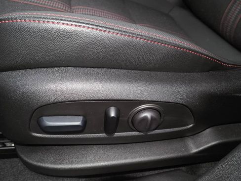 Used 2024 Chevrolet Equinox RS w/ LPO, Floor Liner Package FWD image 24