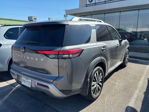 Used 2022 Nissan Pathfinder Platinum w/ Cargo Package image 2