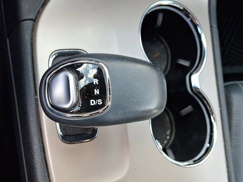 Used 2014 Jeep Grand Cherokee Limited image 11