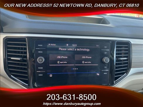 Used 2021 Volkswagen Atlas SEL AWD/4WD image 16
