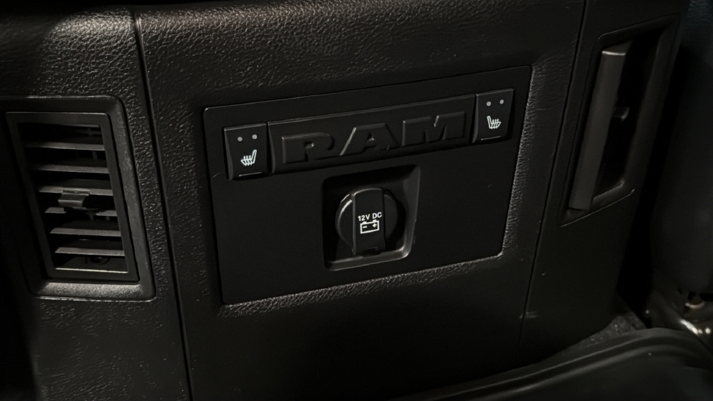 Used 2017 RAM 1500 Laramie AWD/4WD image 15