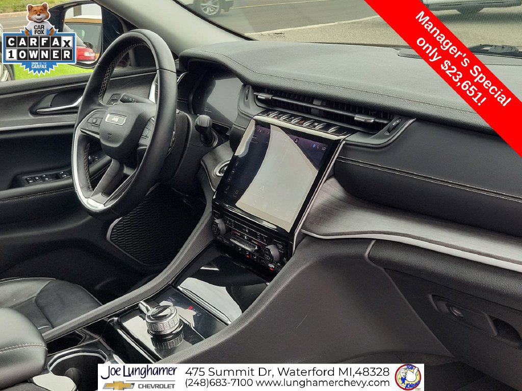 Used 2022 Jeep Grand Cherokee L Limited AWD/4WD image 31