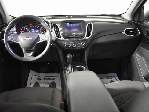 Used 2020 Chevrolet Equinox LT image 25