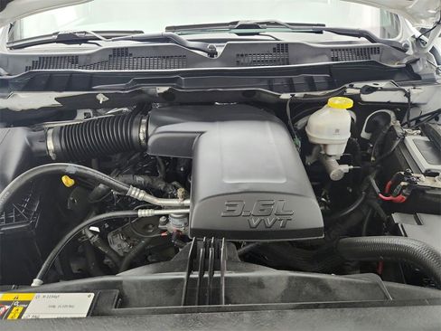 Used 2023 RAM 1500 Classic Warlock image 33