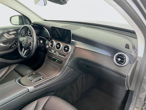 Used 2021 Mercedes-Benz GLC 300 4MATIC image 29